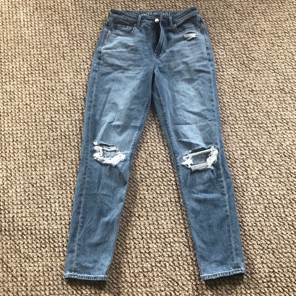 American eagle mom jeans